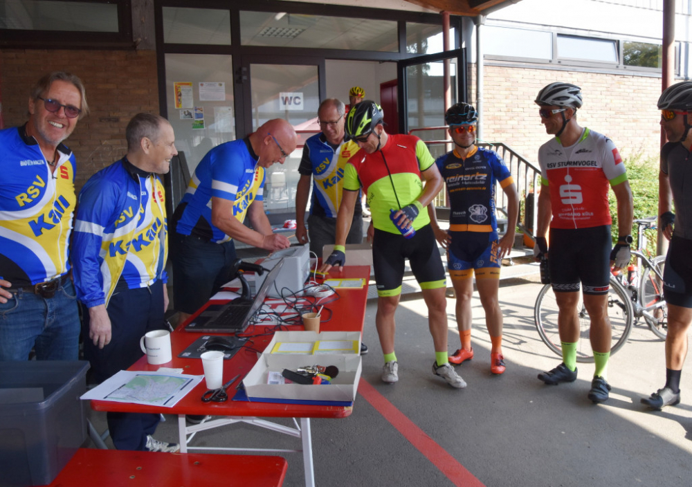 Bezirksmarathon im Sommer 2019, Hauptschule Kall. Die Vorfreude auf die Winterserie ist zu diesem Zeitpunkt noch nicht recht erkennbar.